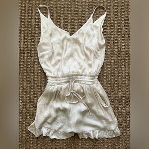 Creme colored romper 🤍